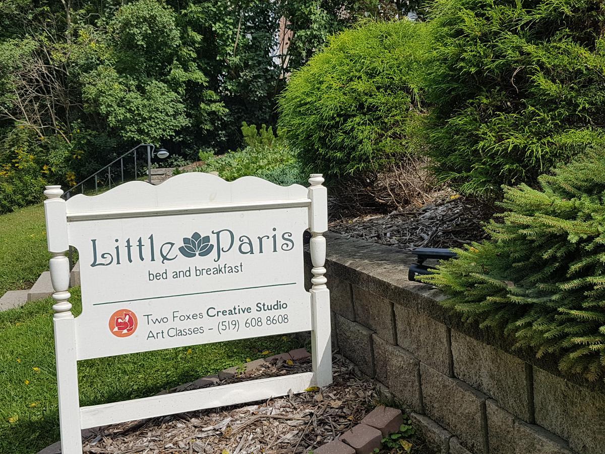 Little Paris Bed And Breakfast - Private Suite Exterior photo